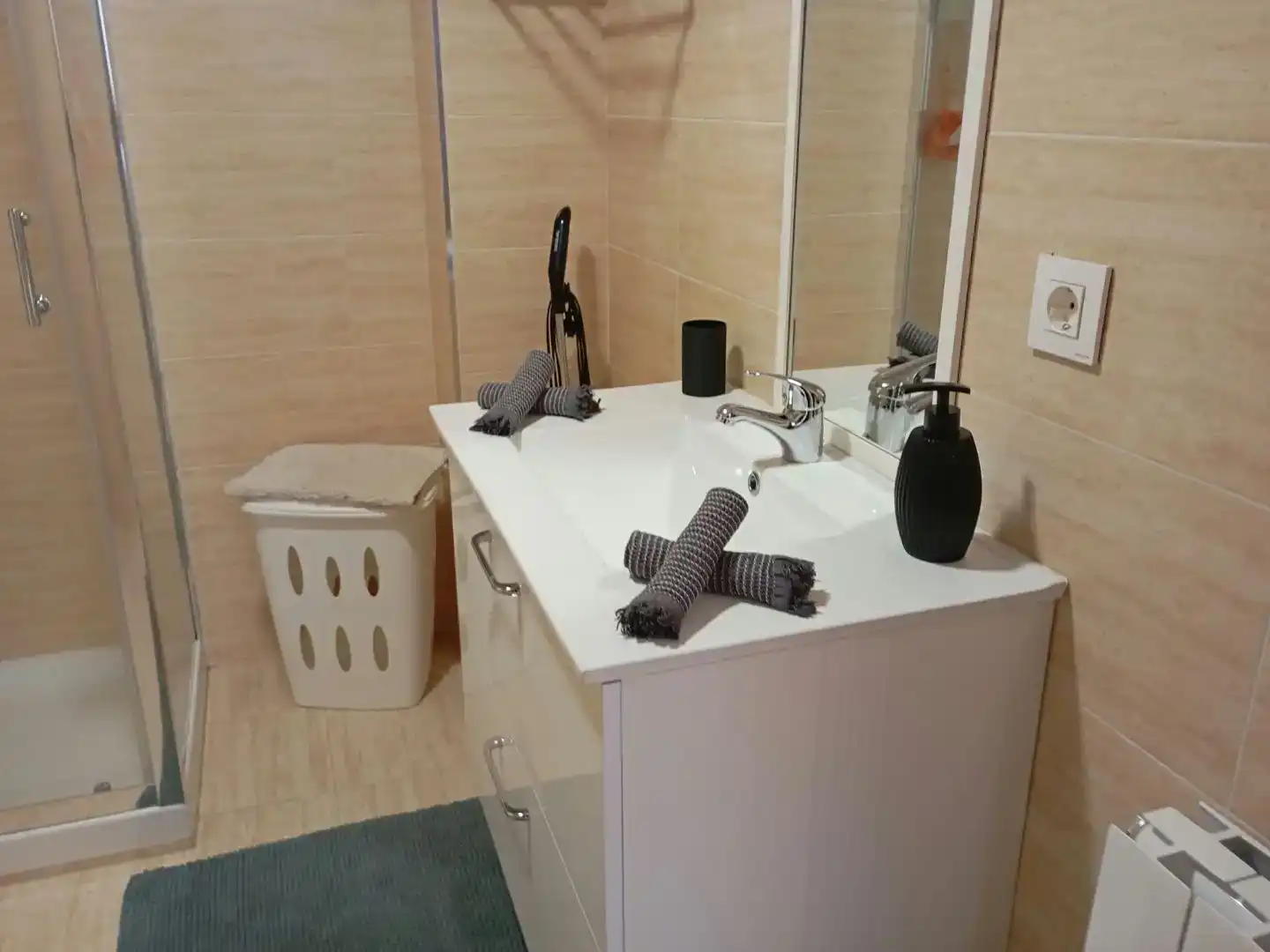 Bany de Apartament en venda en Añón de Moncayo amb Aire condicionat, Parquet i Traster