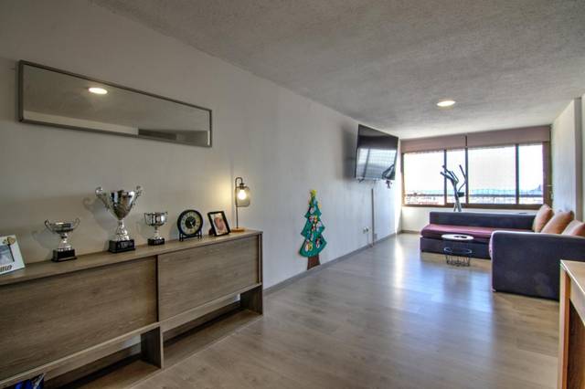 Piso en Venta en C. Pintor Pedro Camacho en Juan XXIII