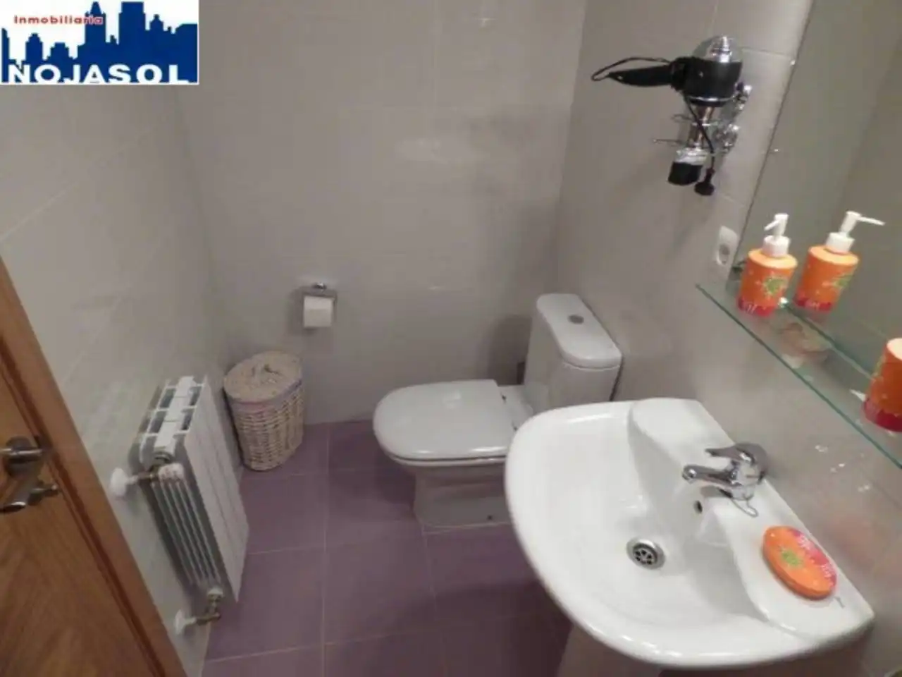 Bany de Àtic de lloguer en Noja amb Calefacció, Terrassa i Moblat