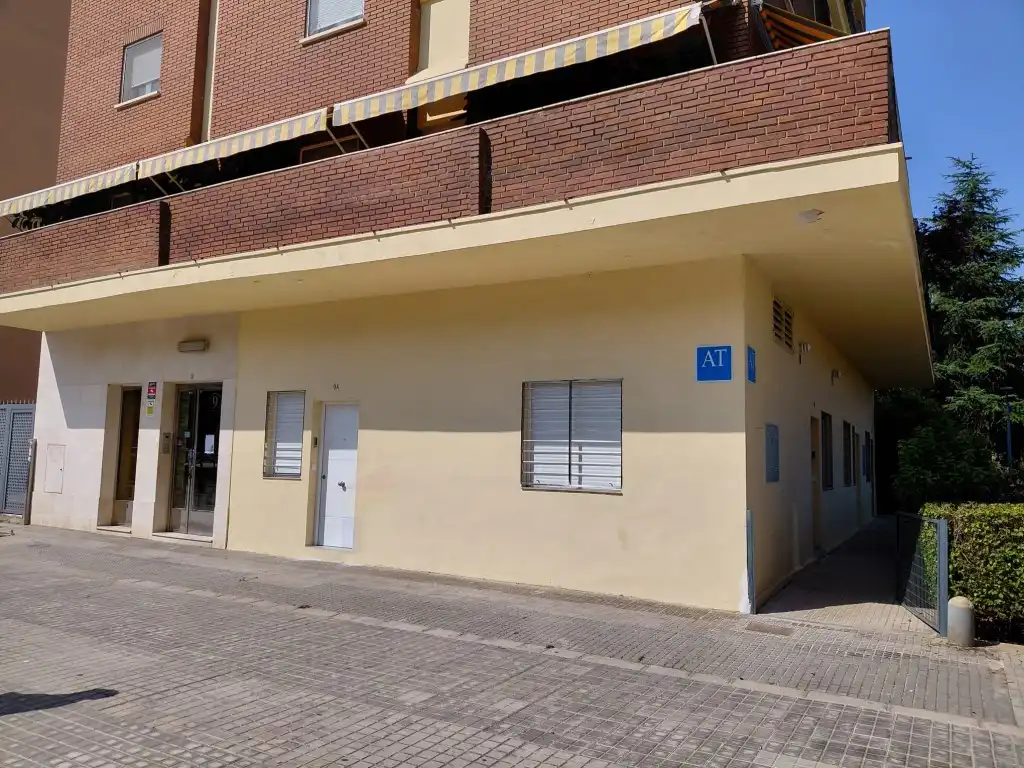 Vista exterior de Edifici en venda en Badajoz