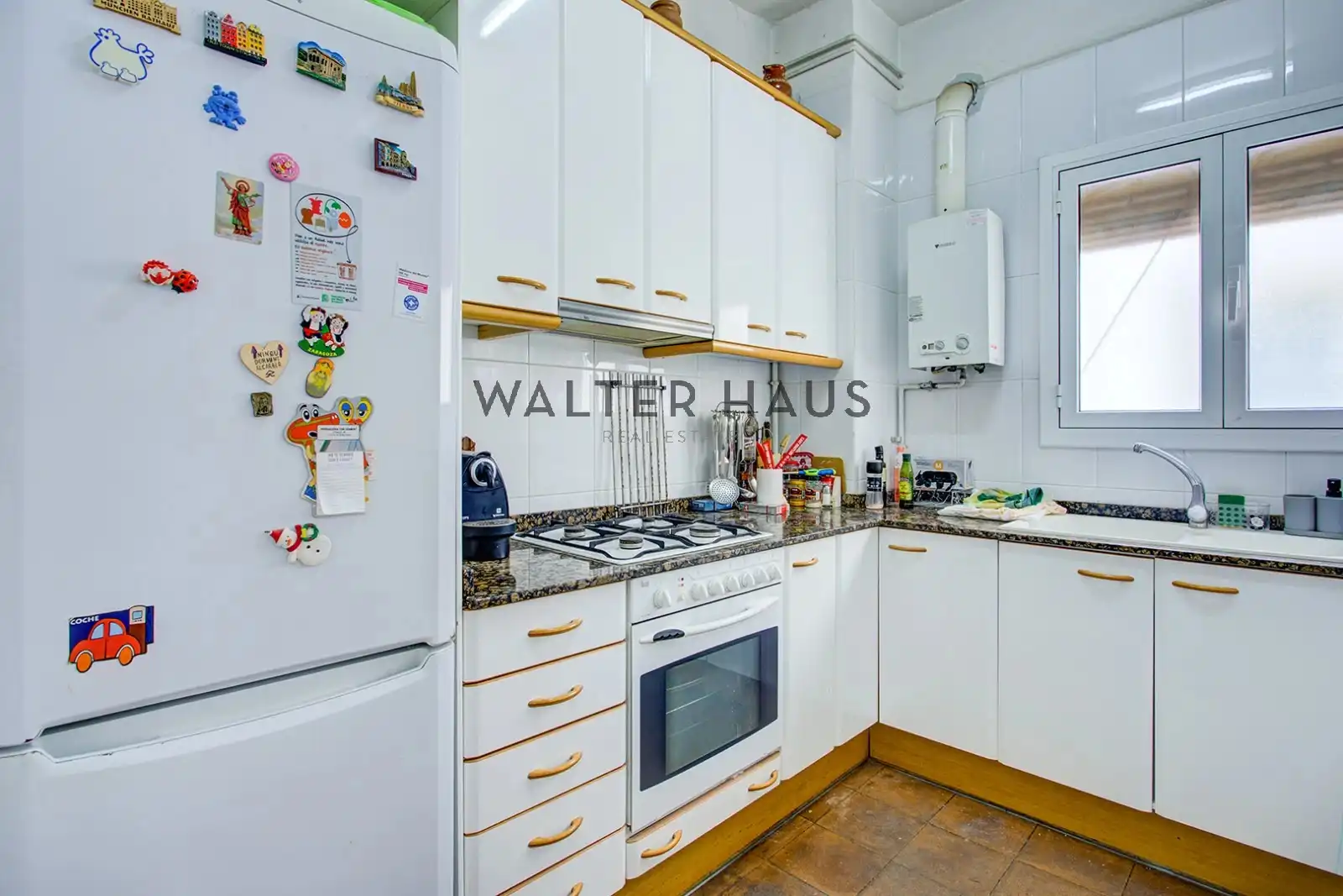 Cocina de Piso en venta en Barcelona con Balcón