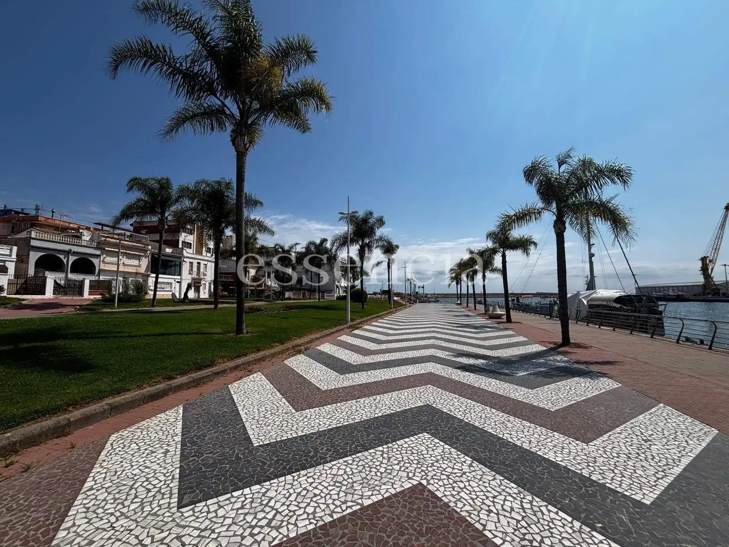 Vista exterior de Apartamento en venta en Gandia con Aire acondicionado, Terraza y Balcón