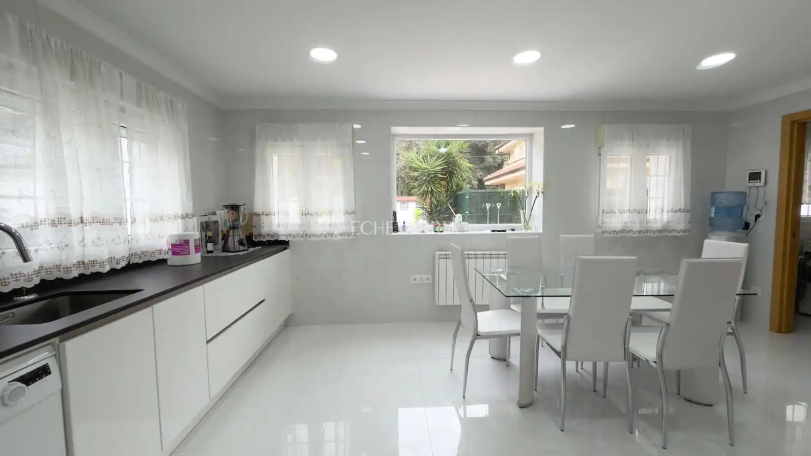 Cocina de Casa o chalet en venta en Castro-Urdiales con Calefacción, Jardín privado y Terraza