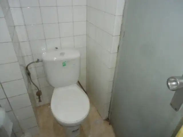 Bany de Local de lloguer en Granada