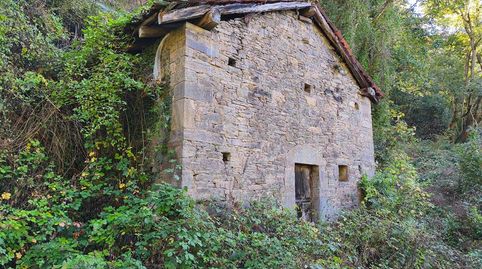 Cabaña, casa y fincas en Quiros