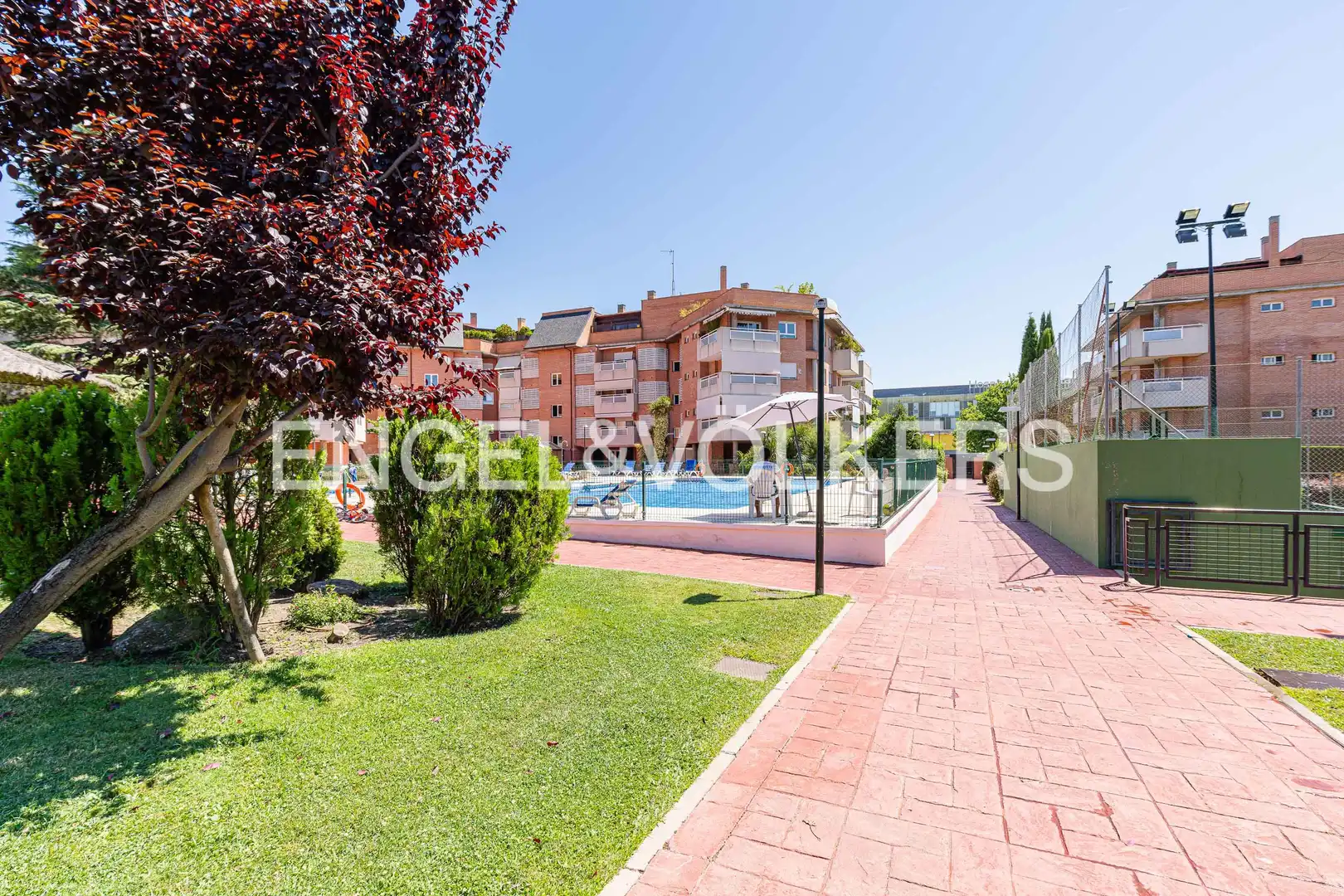 Piscina de Pis de lloguer en Pozuelo de Alarcón amb Aire condicionat, Calefacció i Parquet