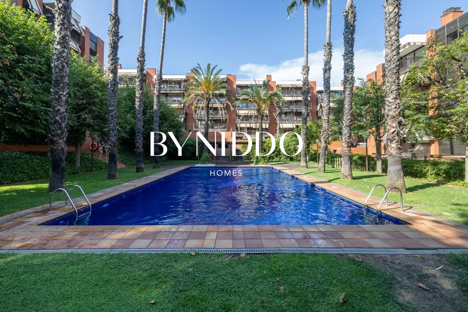Piscina de Ático en venta en Sant Cugat del Vallès con Aire acondicionado, Calefacción y Parquet