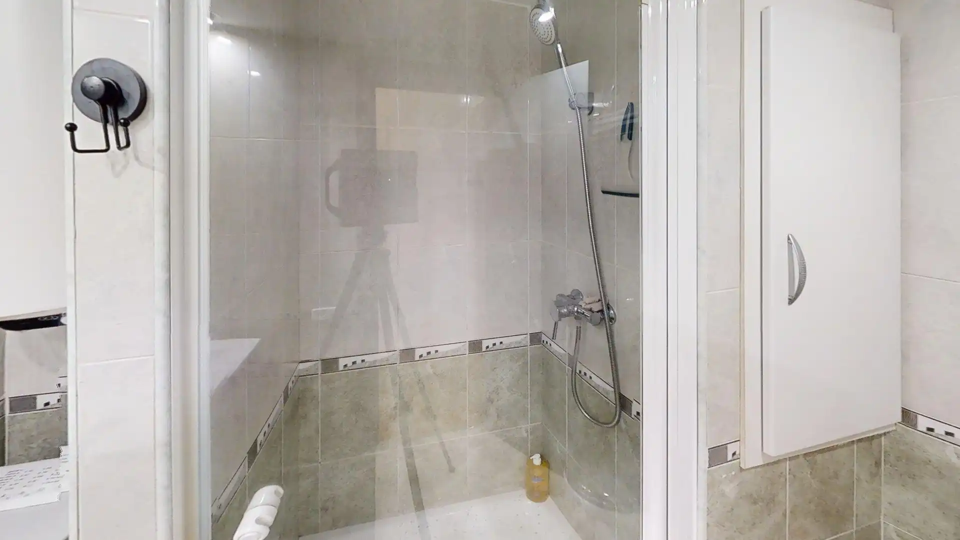 Bany de Apartament en venda en Roses amb Jardí privat, Terrassa i Balcó