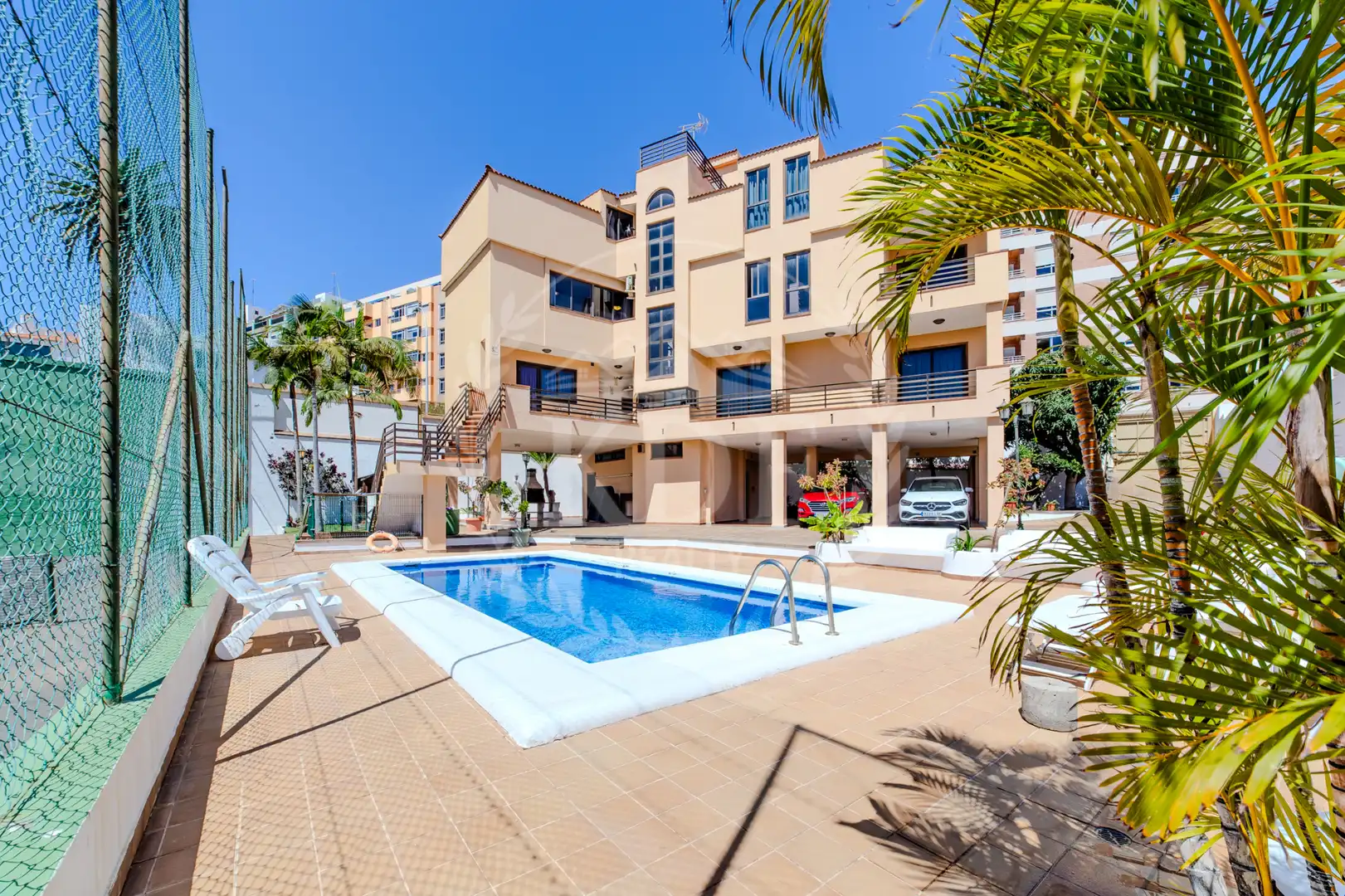 Vista exterior de Casa o xalet en venda en Santa Cruz de Tenerife amb Aire condicionat, Calefacció i Jardí privat