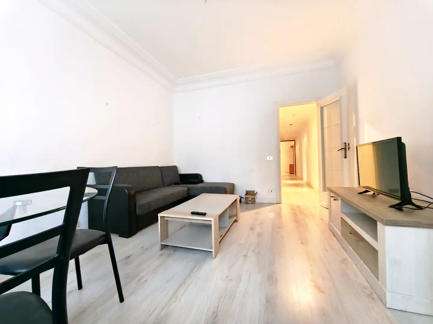 Sala de estar de Piso en venta en  Logroño con Calefacción, Parquet y Amueblado