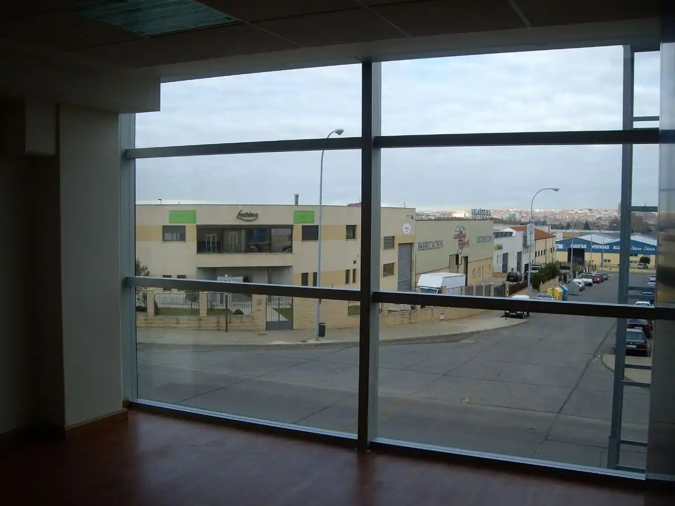 Oficina de alquiler en Carbajosa de la Sagrada con Aire acondicionado