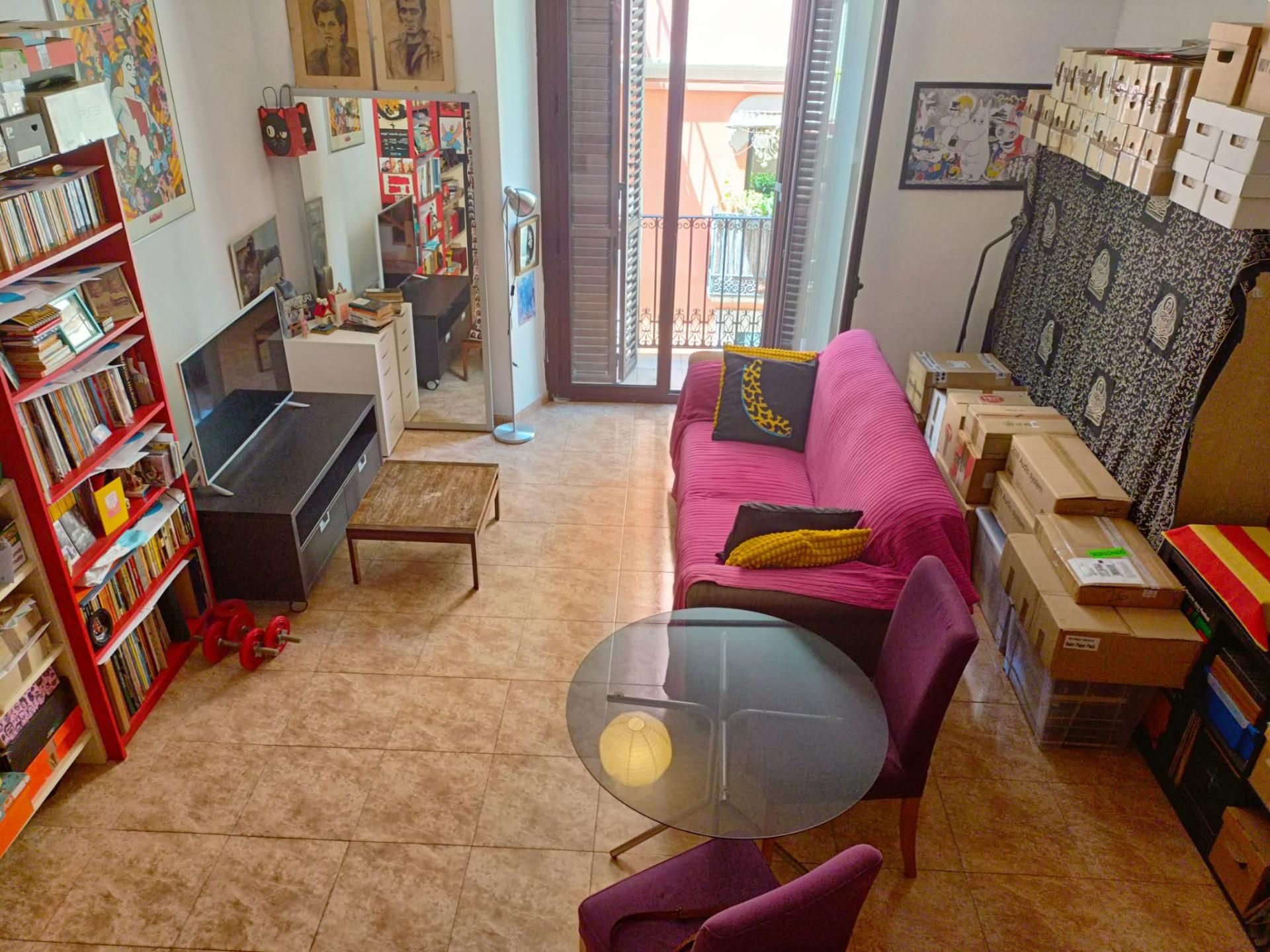 Sala de estar de Dúplex de alquiler con opción a compra en Vilanova i la Geltrú con Aire acondicionado, Calefacción y Terraza