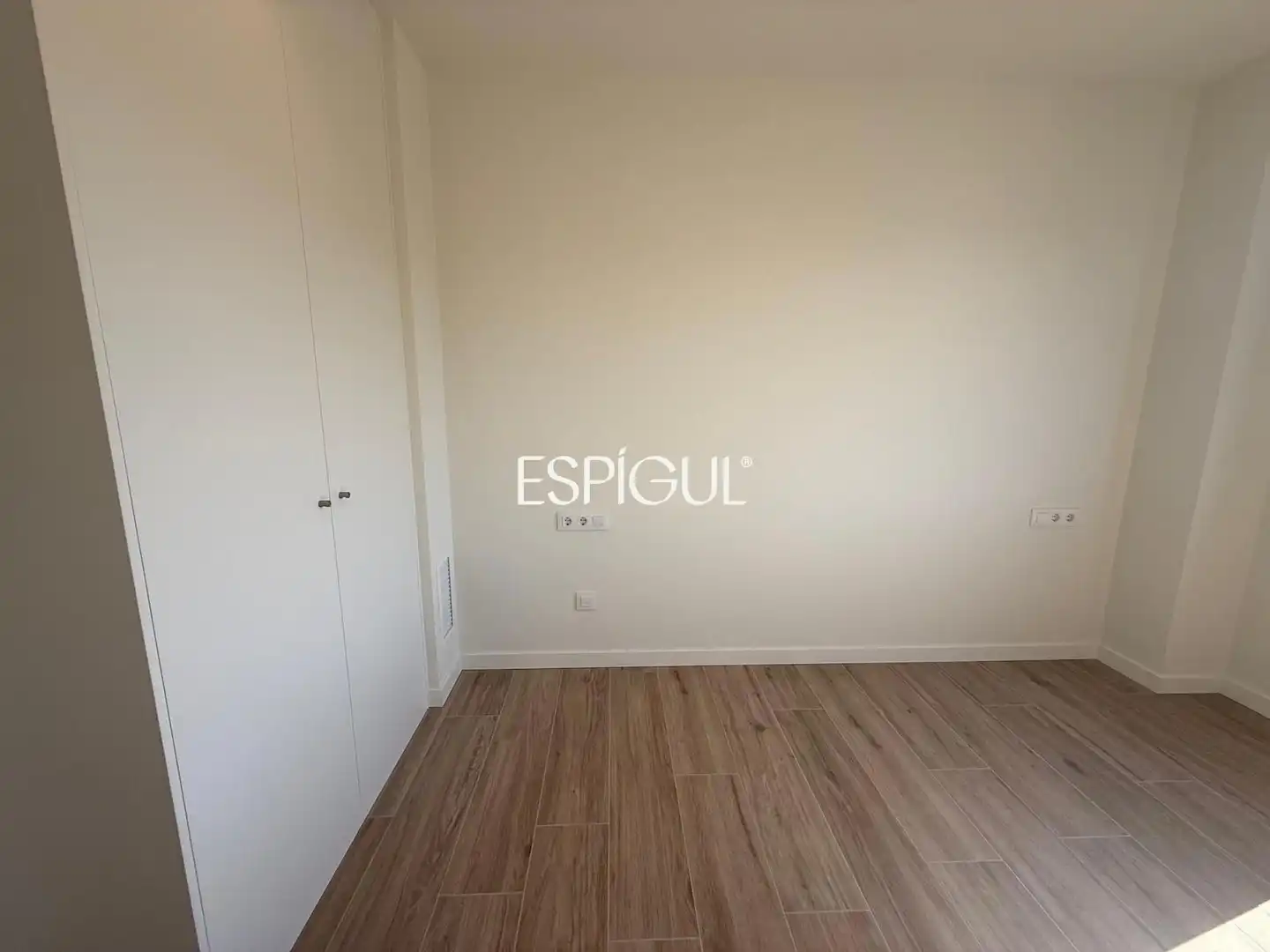 Schlafzimmer von Wohnung zur Miete in Girona mit Heizung, Terrasse und Abstellraum