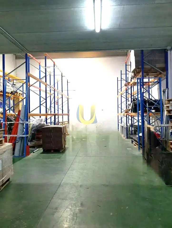 Nave industrial en alquiler en Reyes Católicos, imagen 2
