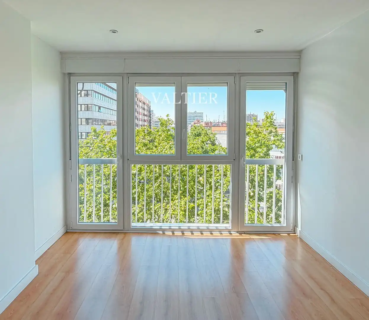 Vista exterior de Piso de alquiler en Madrid con Aire acondicionado y Terraza