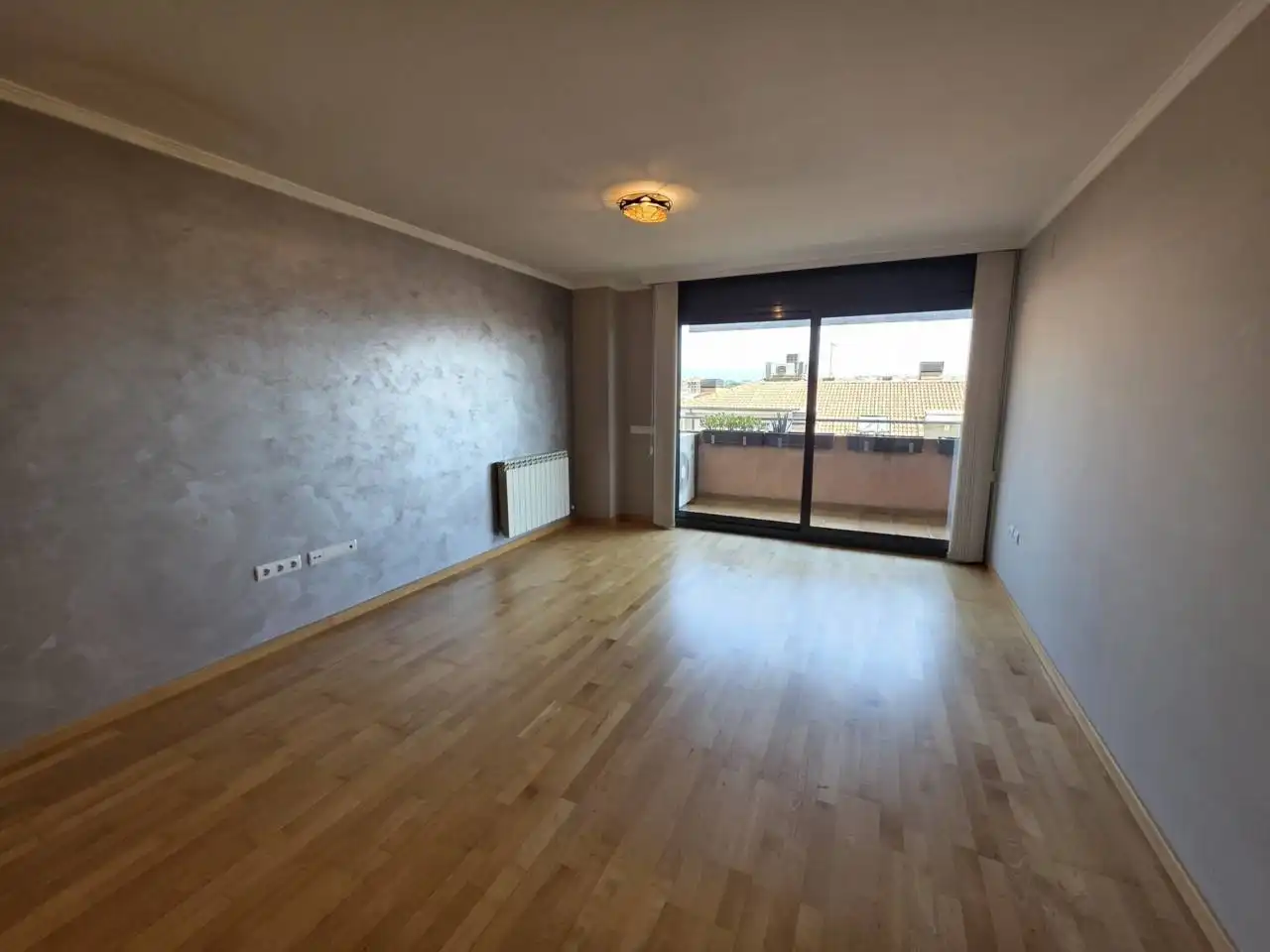 Duplexes for rent in Calle MOSSÈN SERAPI FARRE, Poble Nou