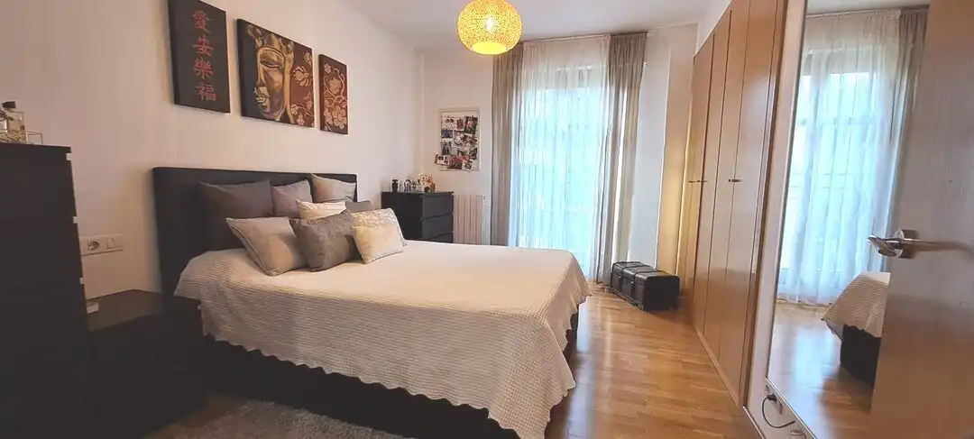 Habitación de Piso en venta en Vitoria - Gasteiz con Calefacción, Trastero y Amueblado
