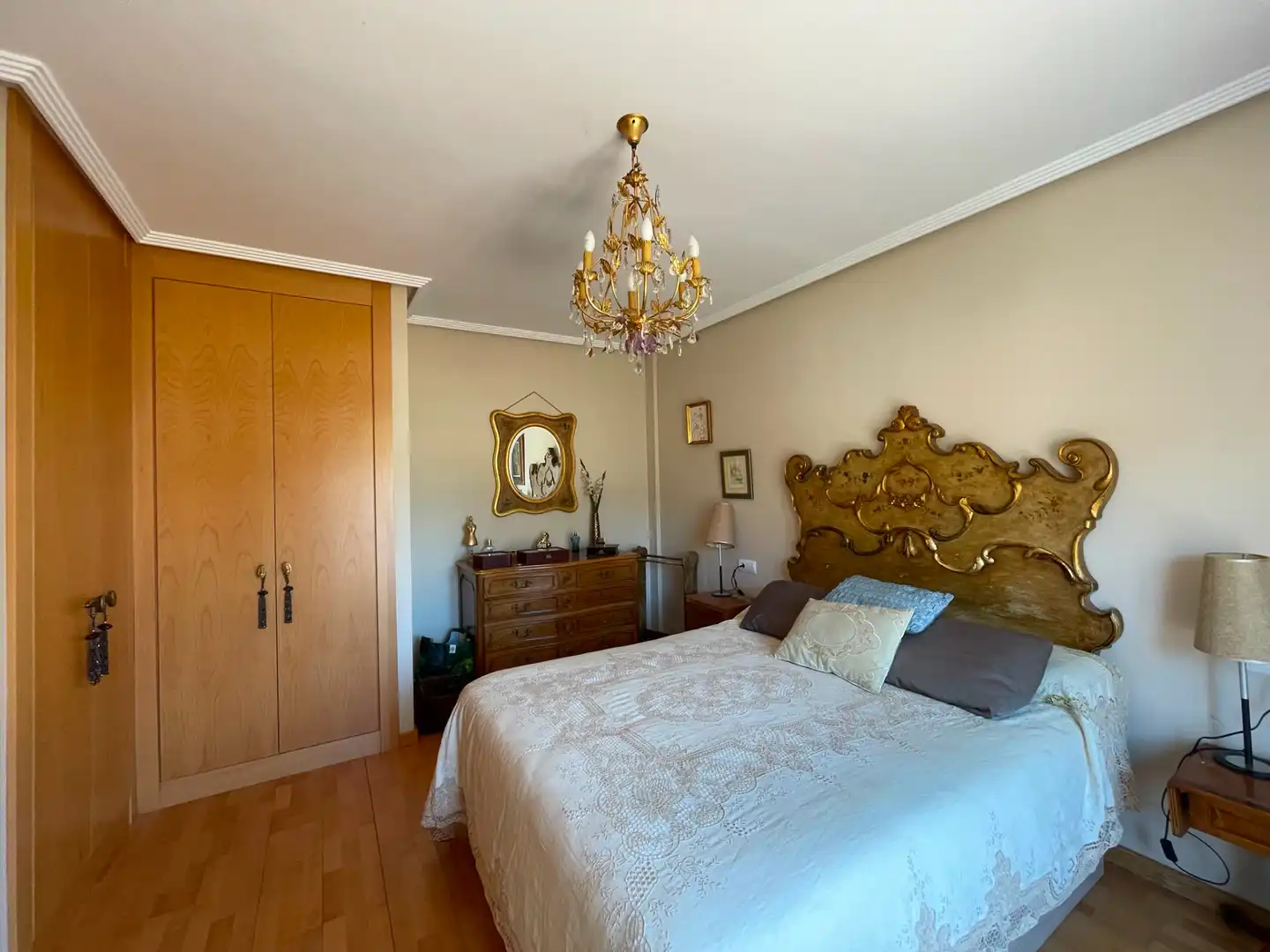 Habitación de Casa adosada en venta en San Leonardo de Yagüe con Calefacción, Jardín privado y Parquet