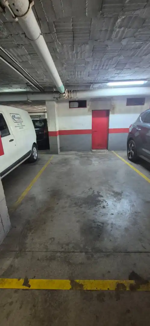 Parking de Piso en venta en Málaga con Terraza, Trastero y Amueblado