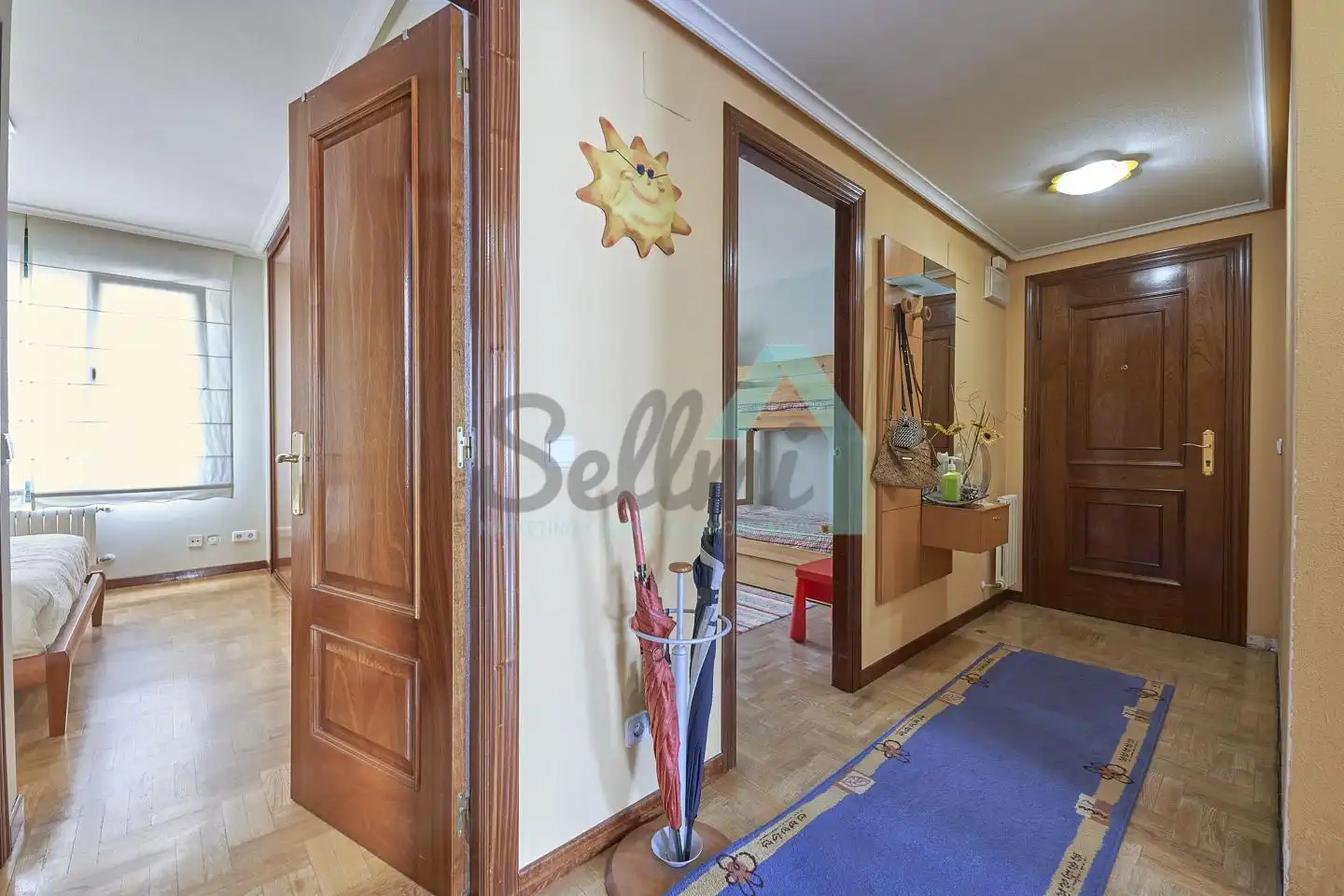 Flat for rent in Corín Tellado, Viesques