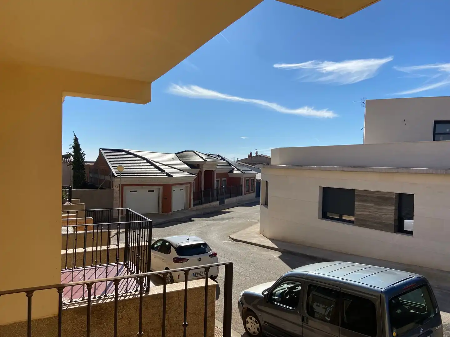 Vista exterior de Casa adosada en venta en Villarrubia de los Ojos con Calefacción, Terraza y Trastero