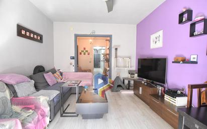 Living room of Flat for sale in  Madrid Capital  with Terrace