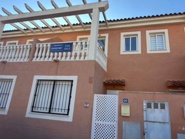Adossat amb piscina en venda a Avenida de la Región de Murcia