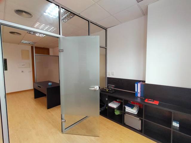 Oficina en Venta en Calle Astronomía, 1 en San Jerónimo - La Bachillera