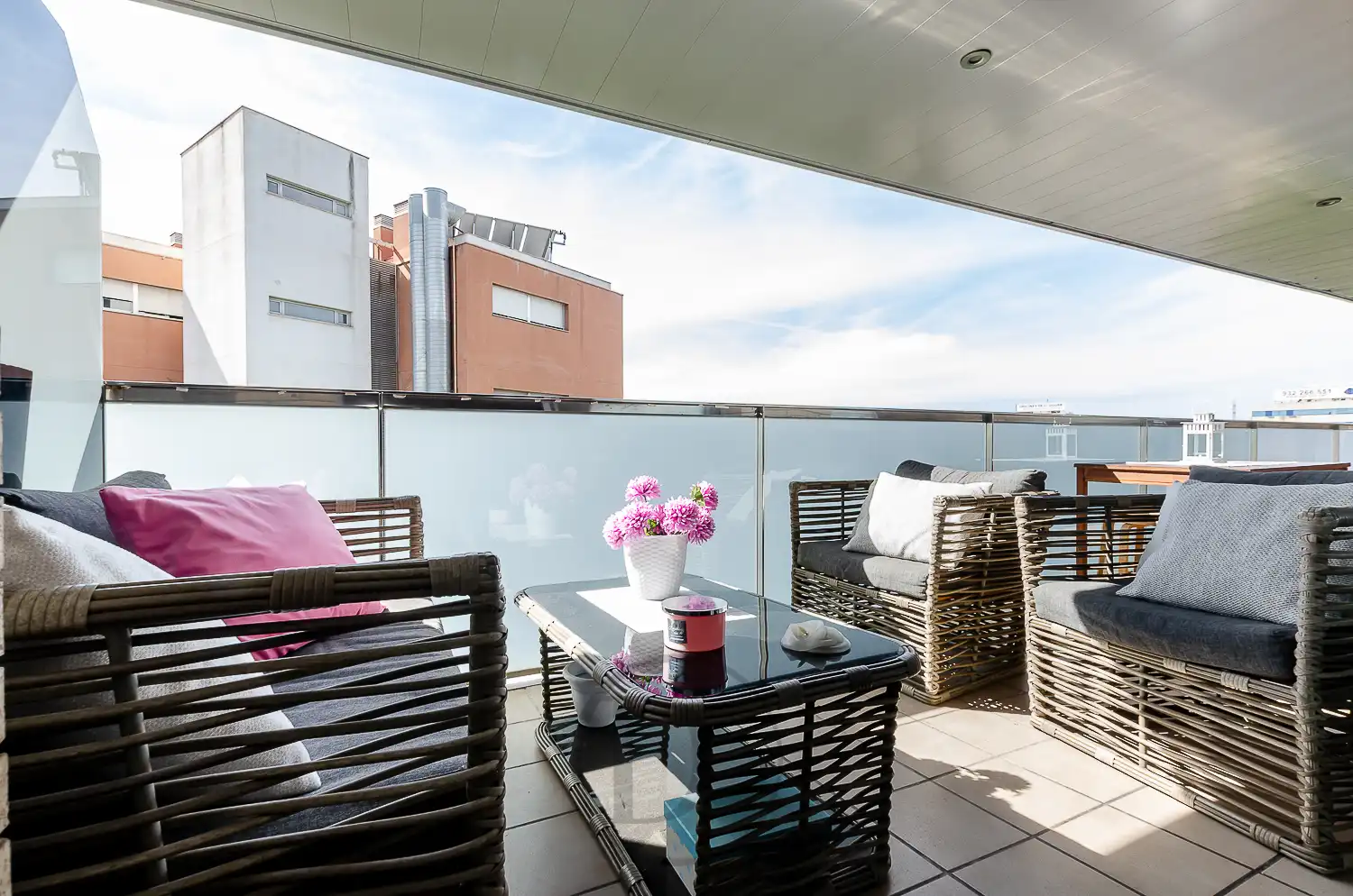 Terrasse von Wohnung zum Verkauf in Esplugues de Llobregat mit Klimaanlage, Terrasse und Balkon
