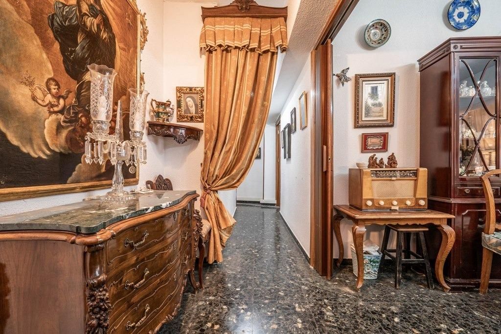 Pis en venda en  Granada Capital amb Balcó