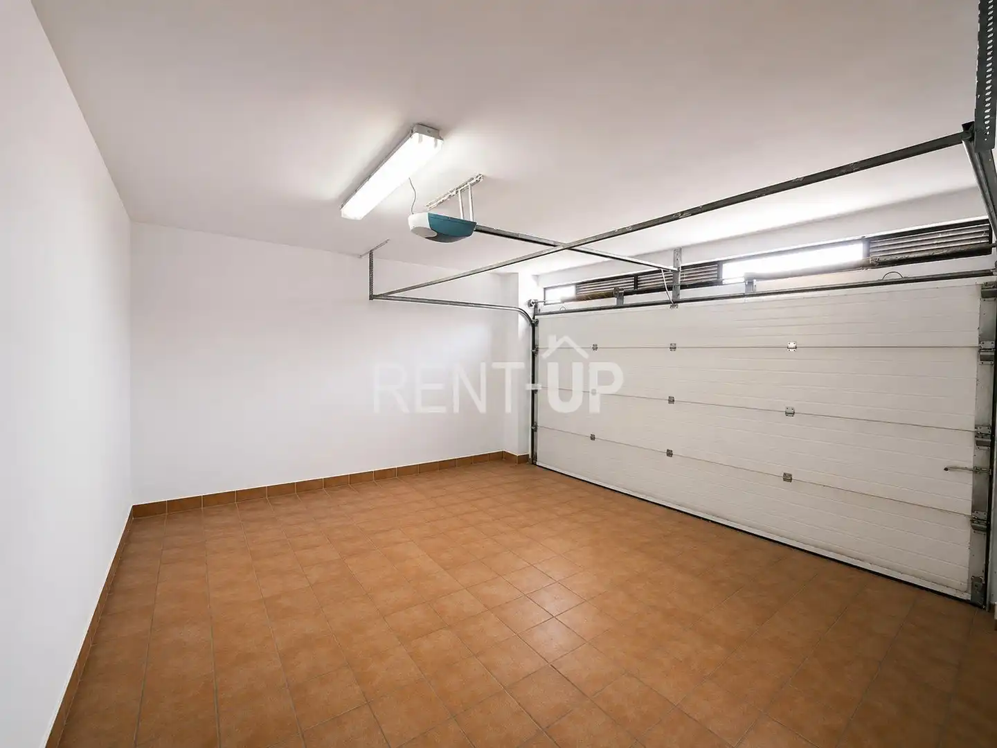 Casa adosada en venta en Novelé  / Novetlè con Aire acondicionado, Terraza y Trastero