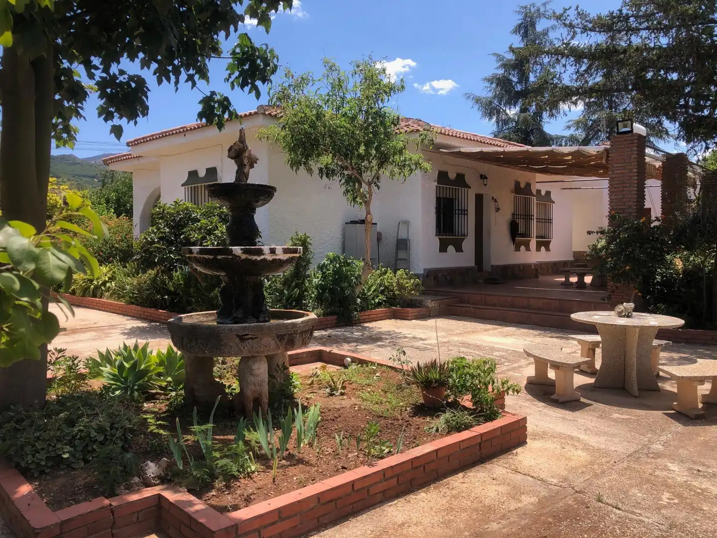 Xalet amb jardí en venda a Pinos de Alhaurín - Periferia