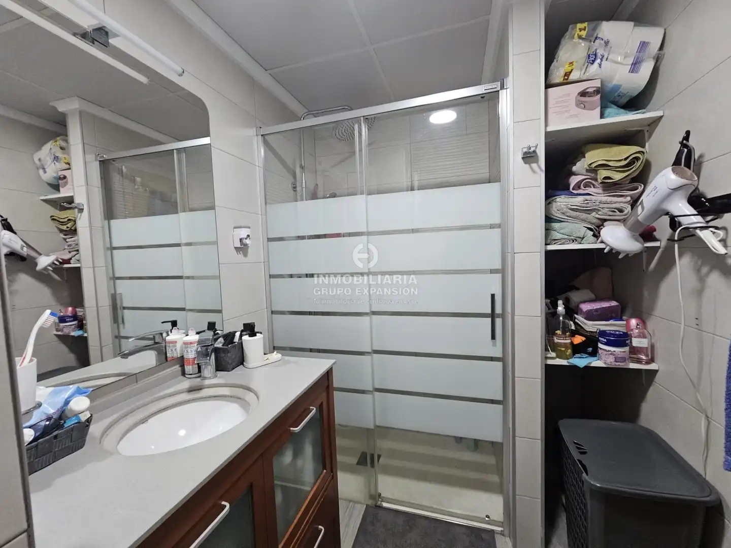 Badezimmer von Wohnung zum Verkauf in Aspe mit Abstellraum, Balkon und Gemeinschaftspool
