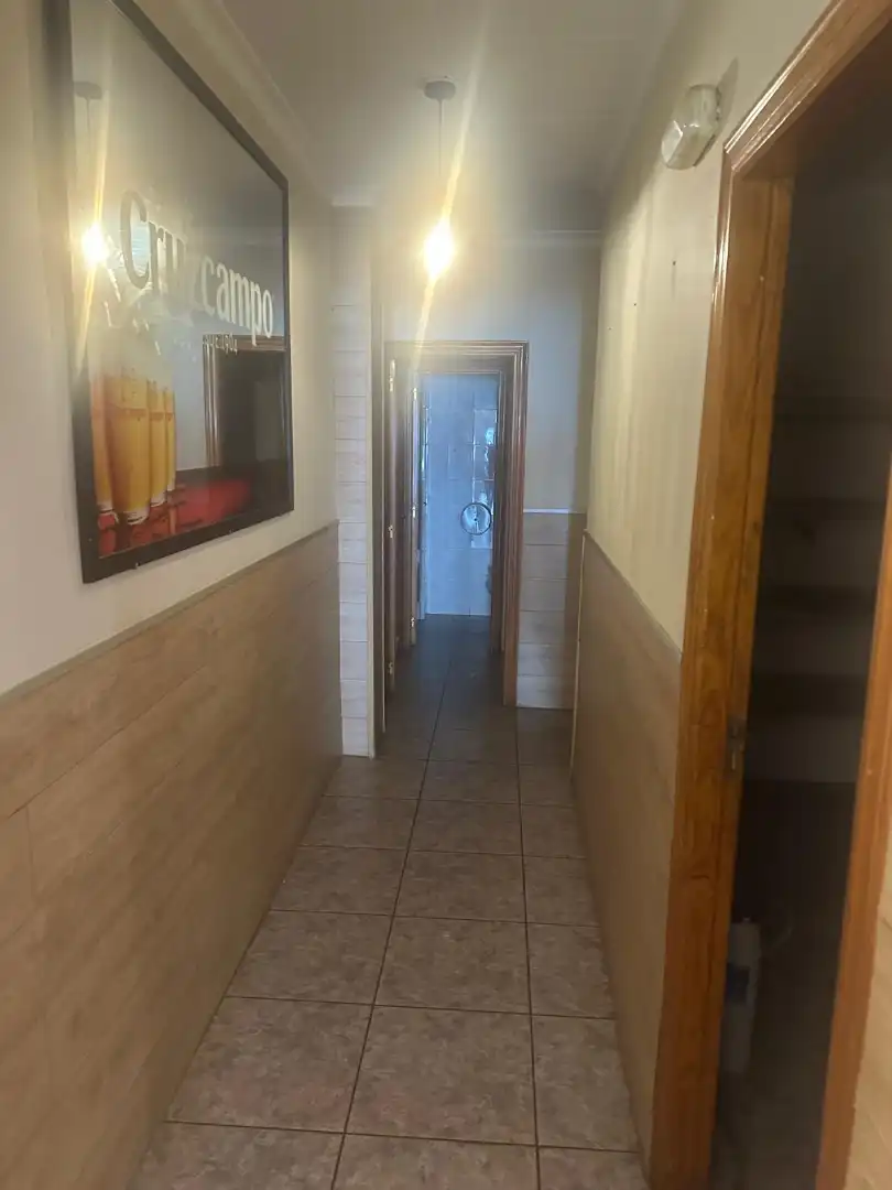Business premises to rent in Carrer Cronista Pareja 83, imagen 8
