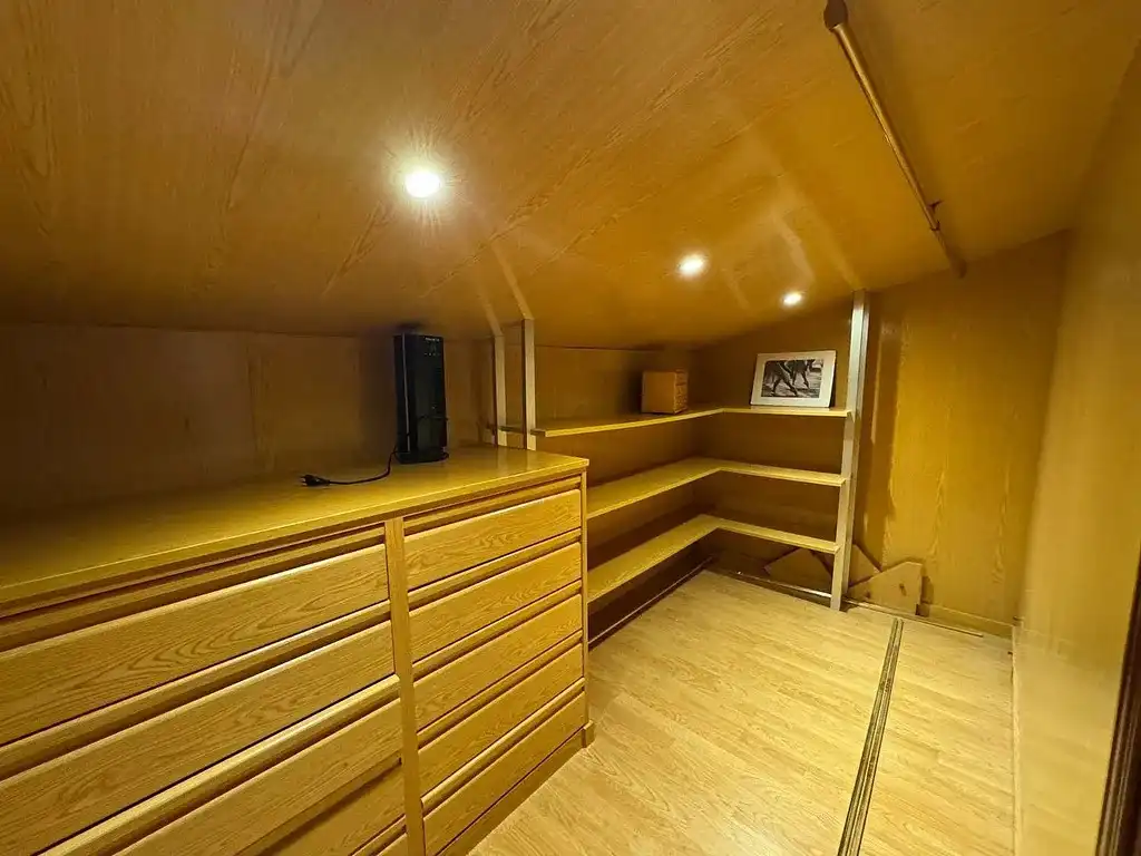 Casa adosada en venta en El Escorial con Calefacción, Jardín privado y Parquet