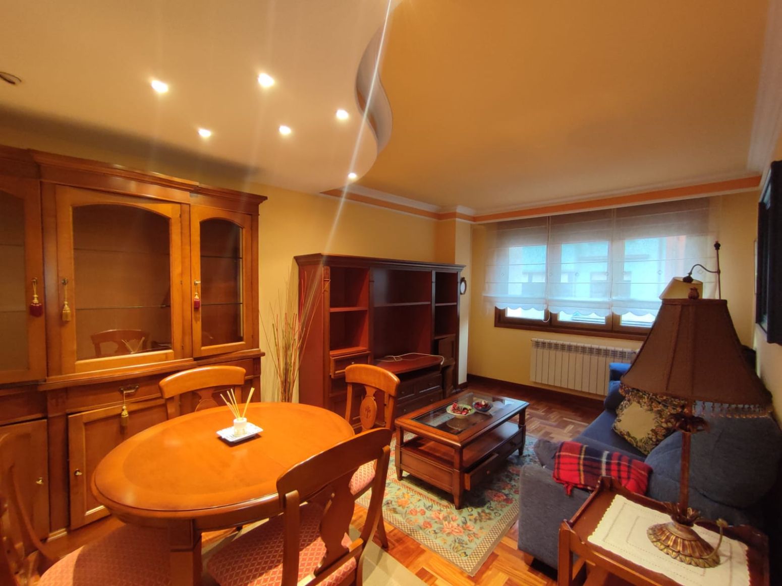 Living room of Flat to rent in Gijón   with Heating, Parquet flooring and Furnished