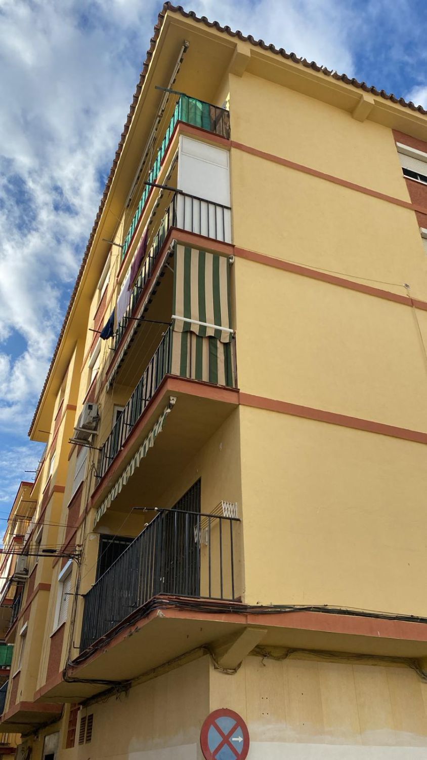 Vista exterior de Pis en venda en Vélez-Málaga amb Calefacció, Terrassa i Balcó