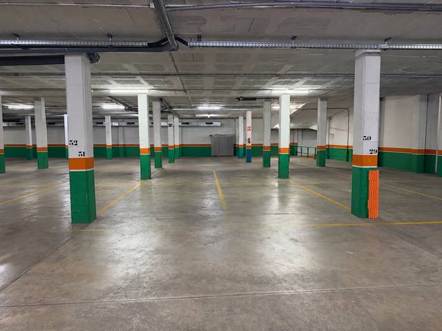 Garaje en Venta en Carrer de Joan Abelló i Bufí, 7 en Barri del Centre