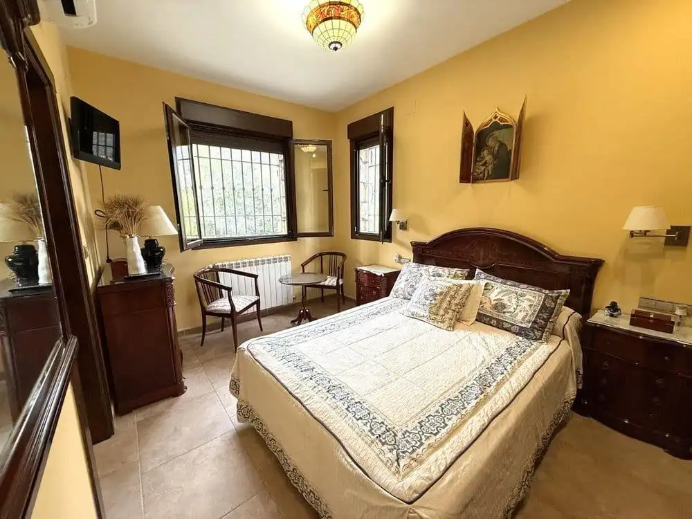 Habitación de Finca rústica en venta en Colomera con Calefacción, Terraza y Piscina