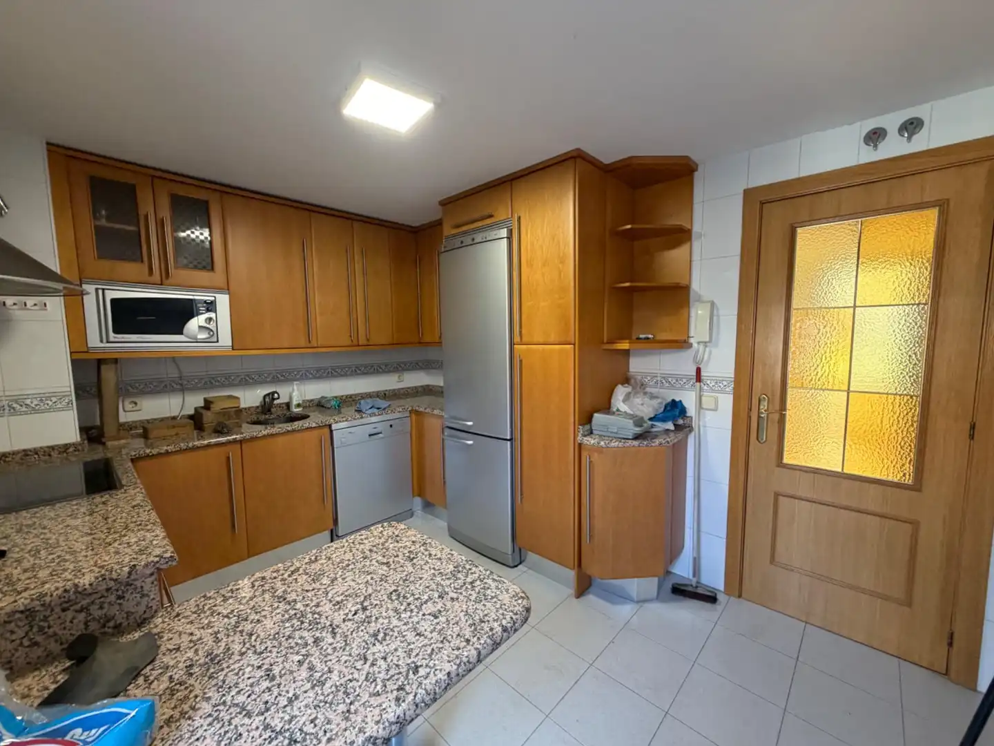 Cuina de Casa adosada de lloguer en Alcorcón amb Calefacció, Jardí privat i Moblat