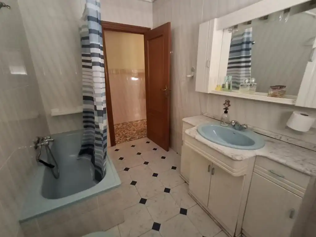Bany de Casa o xalet en venda en La Roda amb Traster