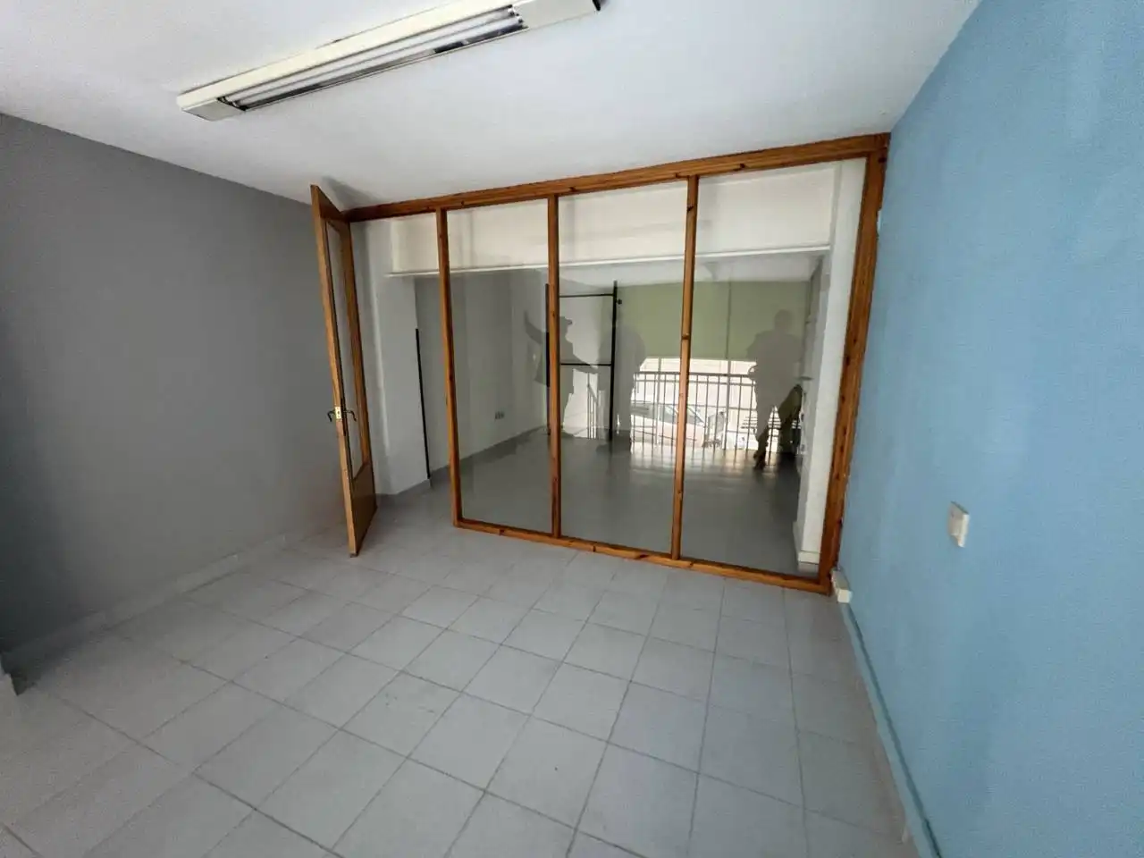 Locale commerciale in vendita a Calle RAMON Y CAJAL, imagen 3