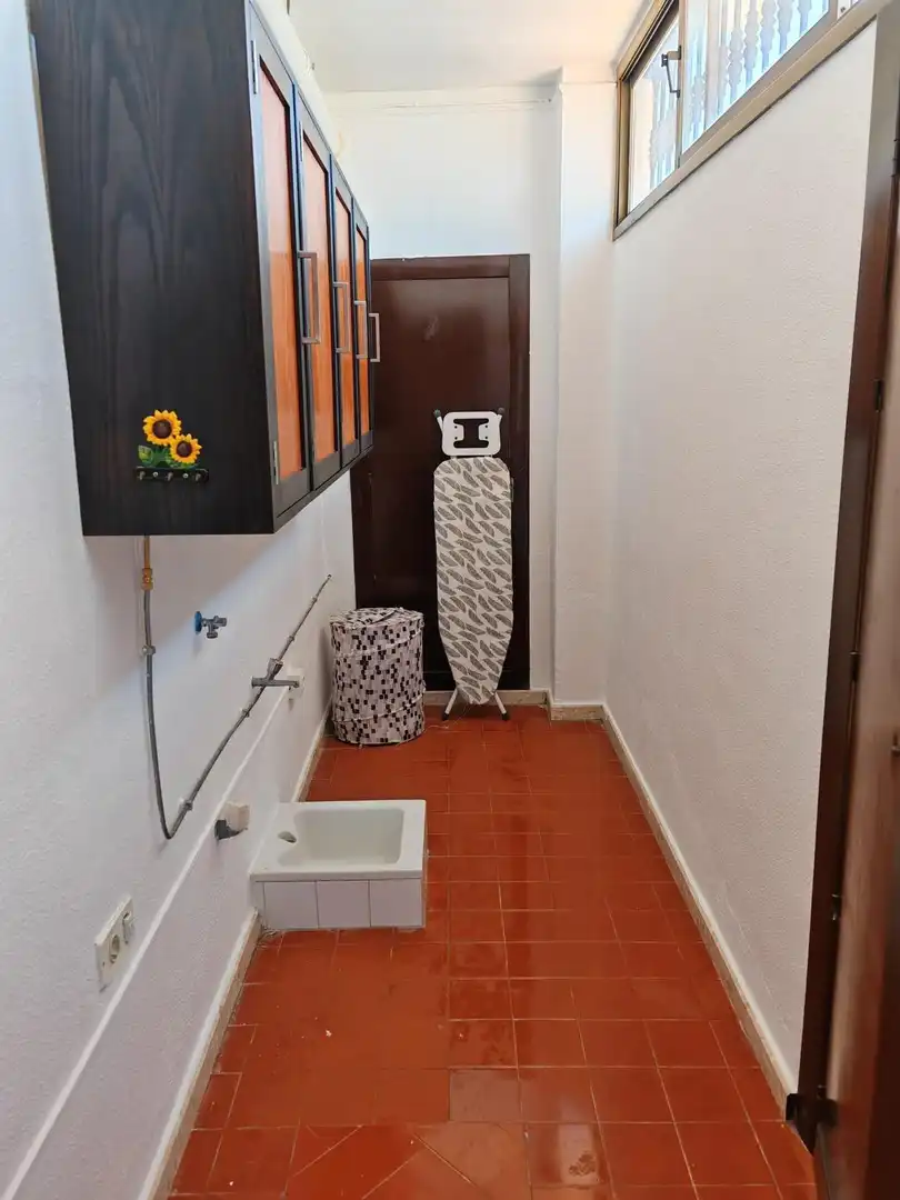 Baño de Apartamento de alquiler en Sanlúcar de Barrameda con Aire acondicionado y Amueblado