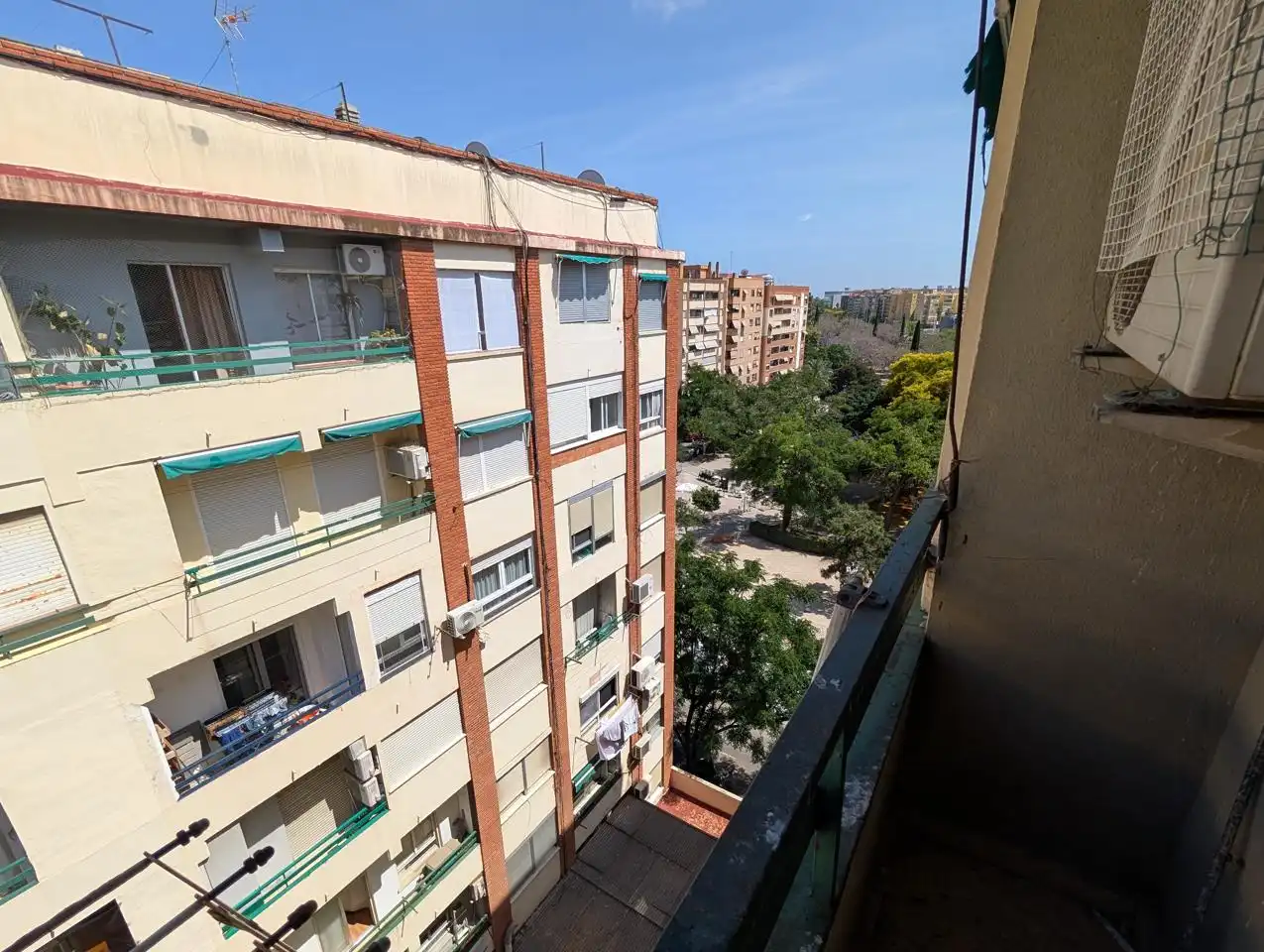 Vista exterior de Piso en venta en Valencia con Balcón