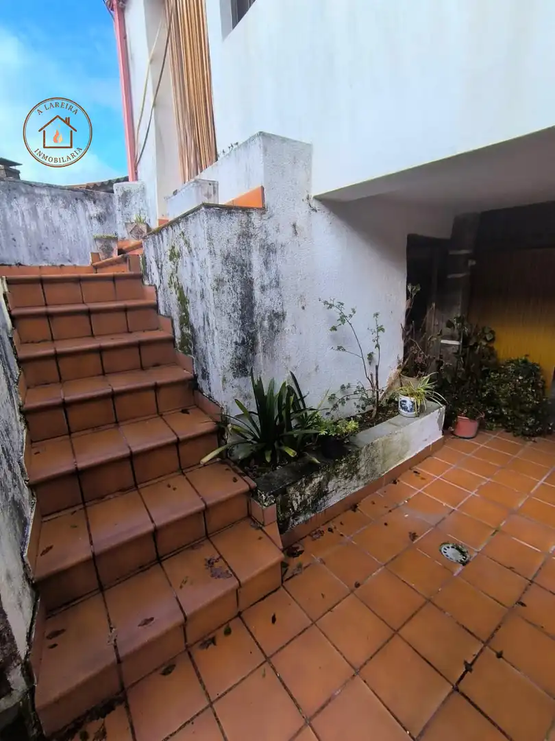 Casa adosada en venta en Lobios con Terraza, Trastero y Amueblado