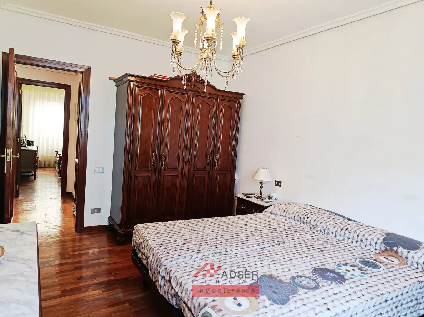 Habitación de Piso en venta en  Logroño con Calefacción, Parquet y Terraza
