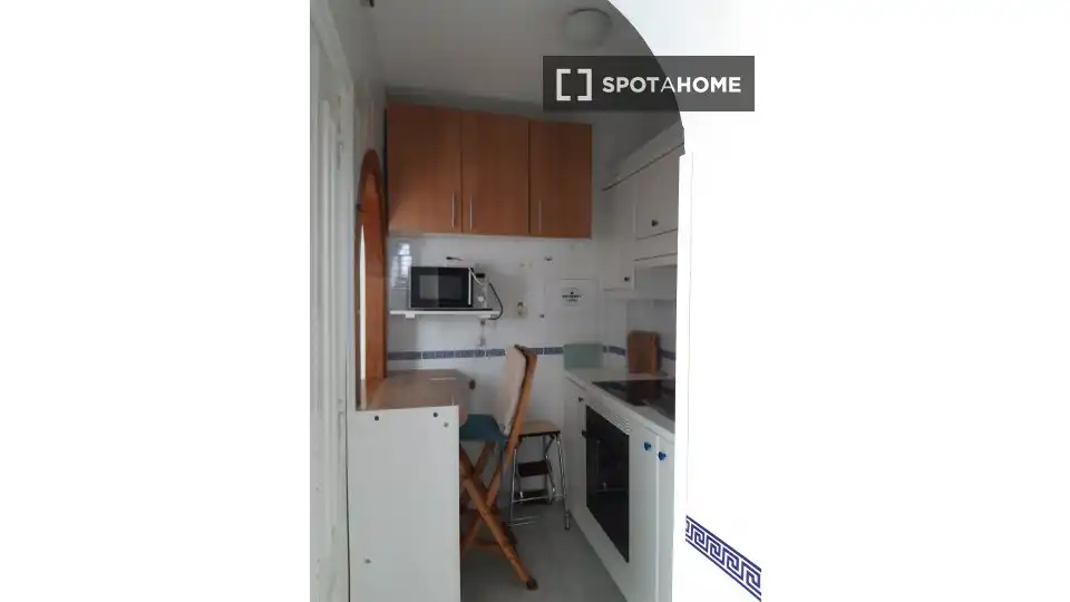 Kitchen of Flat for rent in Madrid  with Air Conditioner, Heating and Furnished