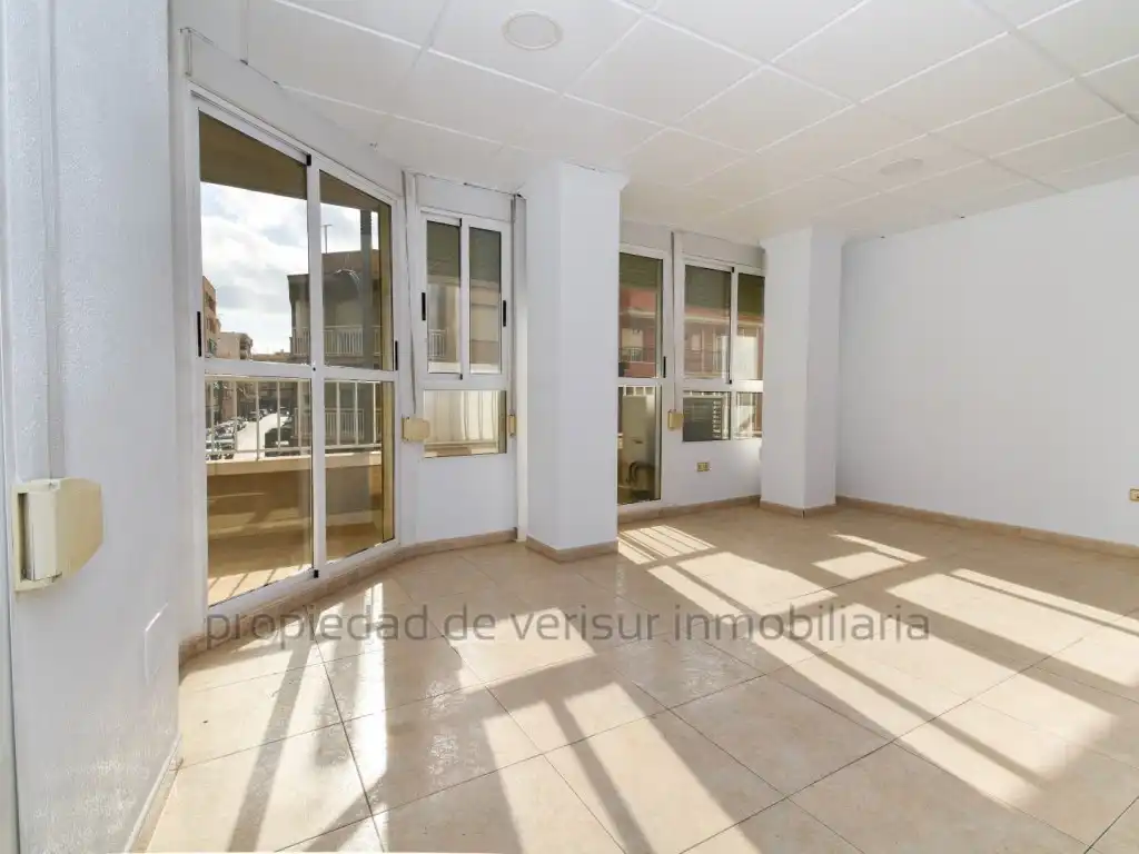 Office for rent in Casco Antiguo