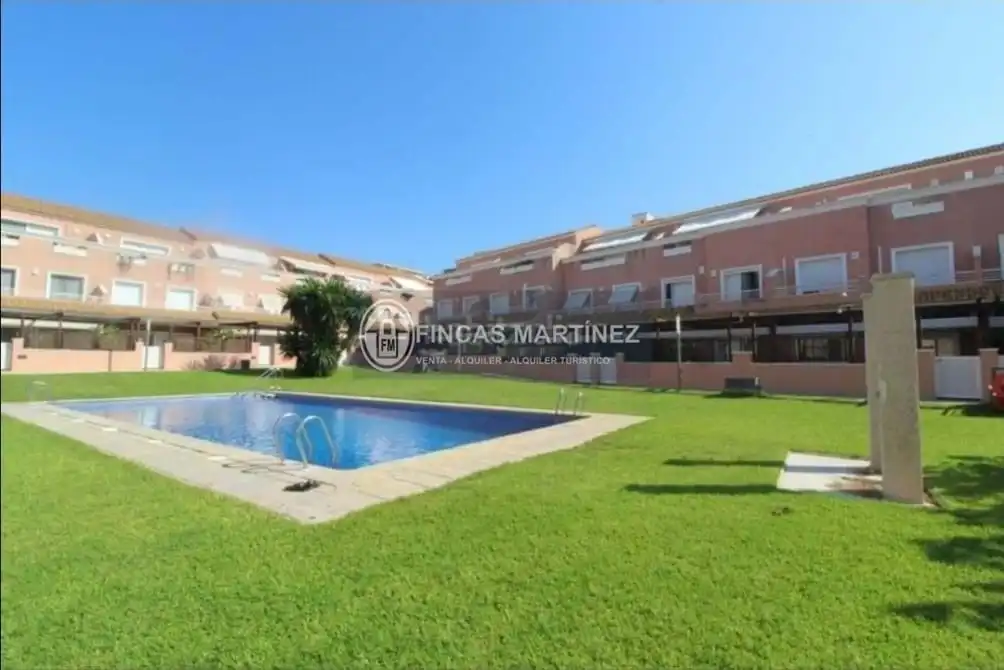 Jardí de Casa o xalet en venda en El Vendrell amb Aire condicionat, Calefacció i Terrassa