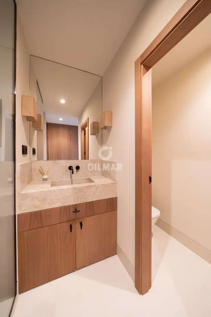 Bathroom of Flat for sale in Madrid  with Heating, Furnished and Balcony